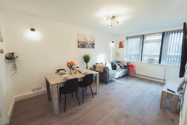 1 Bed-park View-balcony-wifi-pet Friendly Appartamento